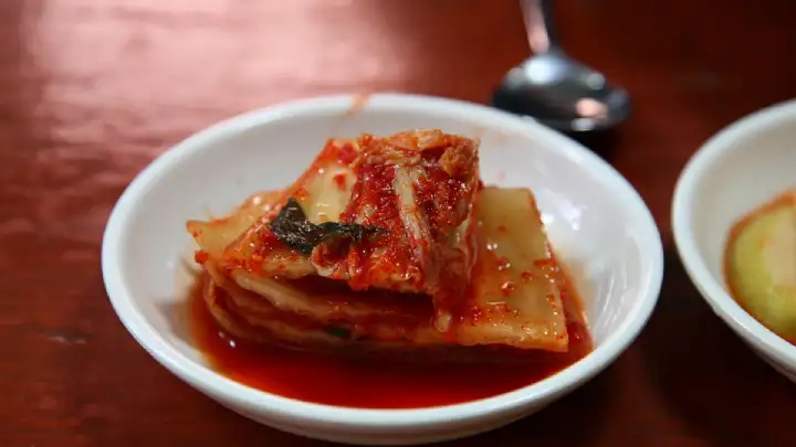 Create your own tangy and spicy homemade kimchi with this easy-to-follow recipe. Perfect for your Korean cuisine cravings!