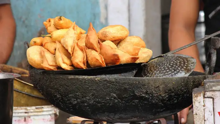 Delight in the crispy, golden layers of these homemade samosas! Stuffed with a spiced potato and pea filling, these triangular delights offer a tantalizing blend of flavors and textures, perfect for any occasion.